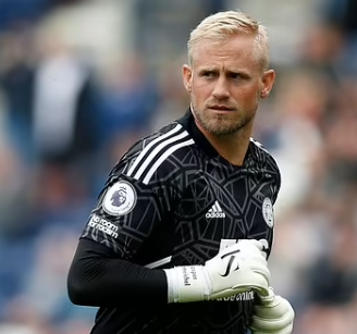 Schmeichel stepped on France awaits Nice medical examination